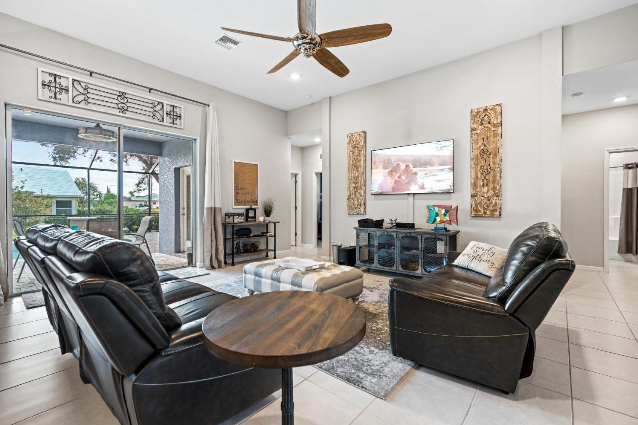 Beautiful Cape Coral Oasis! King Bed, Bbq, Heated Pool, Pvt Yard & Much More! Luaran gambar